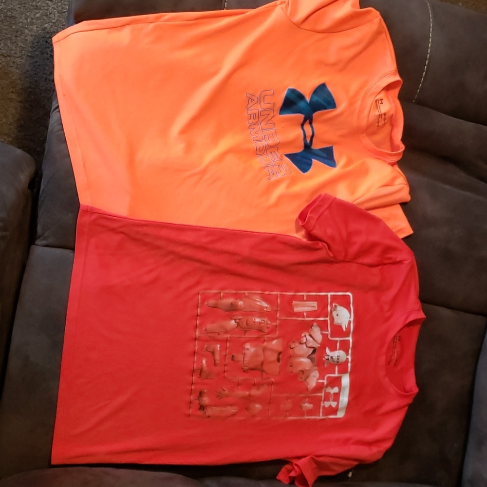 2 Boys Under Armour shirts